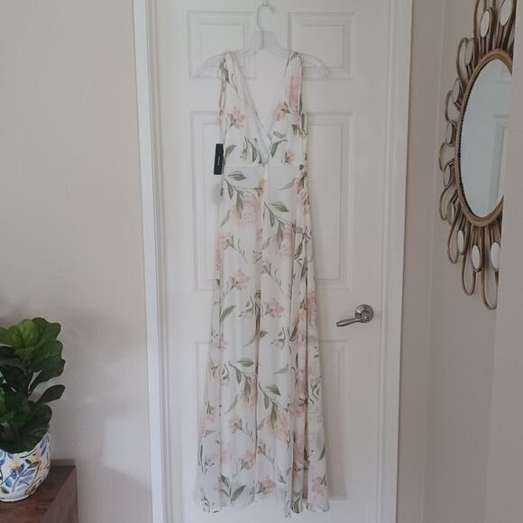 Lulus Romantic Possibilities Maxi Dress Floral Off-White S NWT - Picture 14 of 16